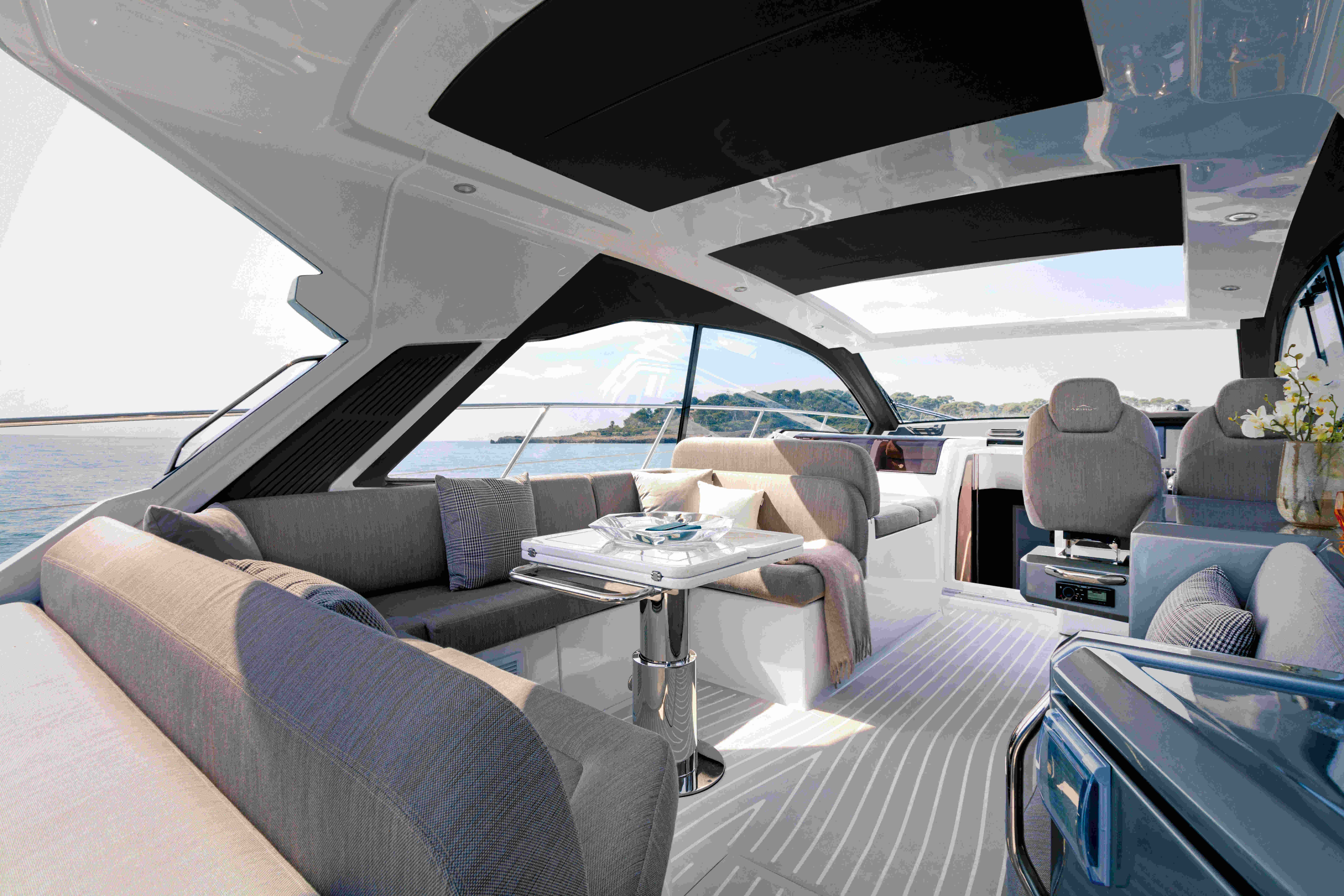 Azimut Yachts expande atendimento no sul do Brasil como novo “lounge” em Balneário Camboriú